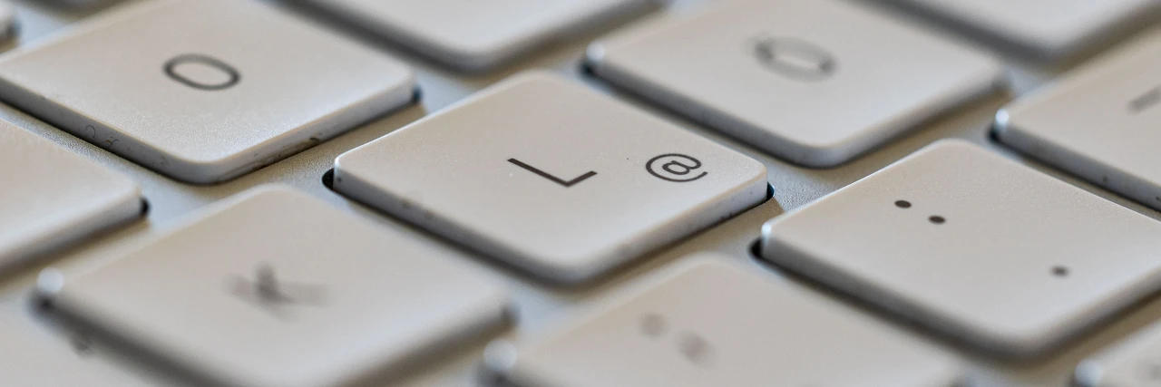Tasten einer Computertastatur in Großaufnahme